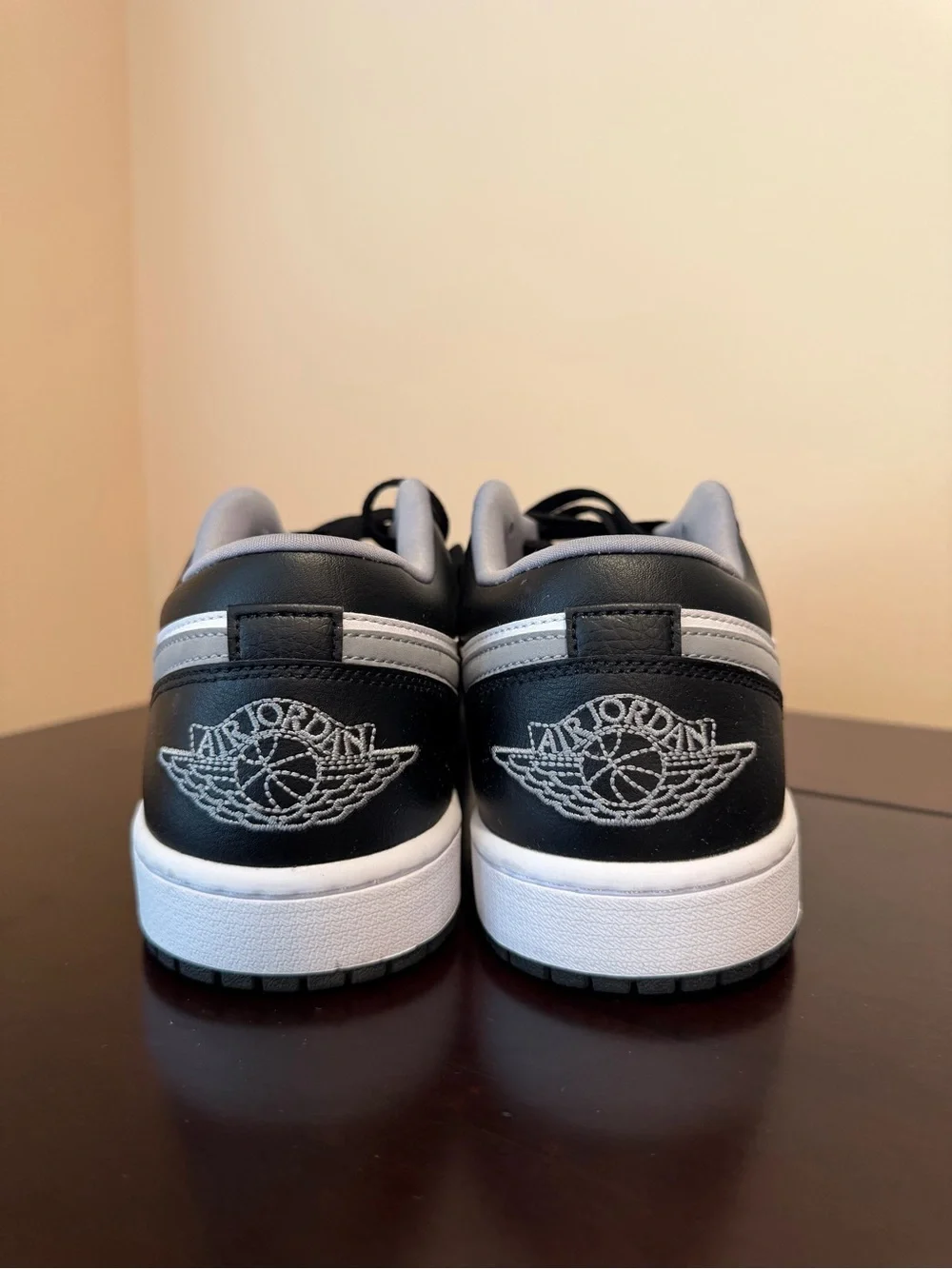 Jordan 1 Low Shadow Size 9